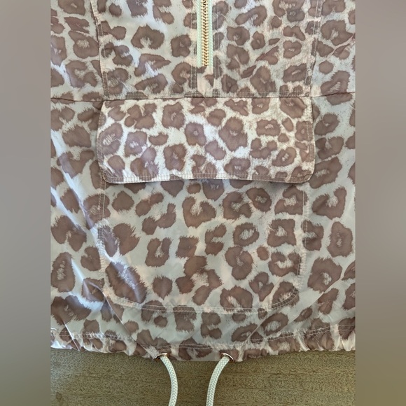 Good American Desert Leopard Lightweight Sheer Quarter Zip Spring Pullover - Picture 4 of 7